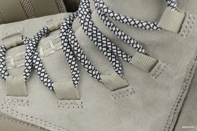 Kanye 750 West adidas Boost Grey B35309 x Yeezy 0520